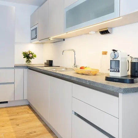 City Chalets Salzburg זלצבורג